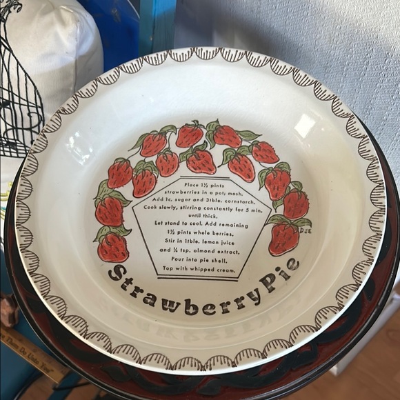 Vintage Strawberry Pie Recipe Pie Plate - Picture 2 of 5